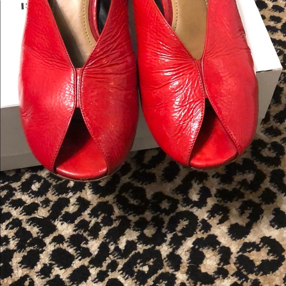 Isabel Marant red shiny leather mules size 38 - Picture 4 of 7